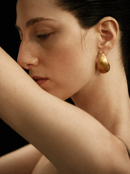 Éloise Earrings | French Aesthetic Drop Design - Platinum or Gold-Plated Copper